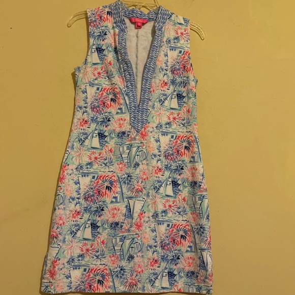 Lilly Pulitzer Larsen
Shift Dress Sea to Shining Sea Shift Dress XS - Picture 2 of 6